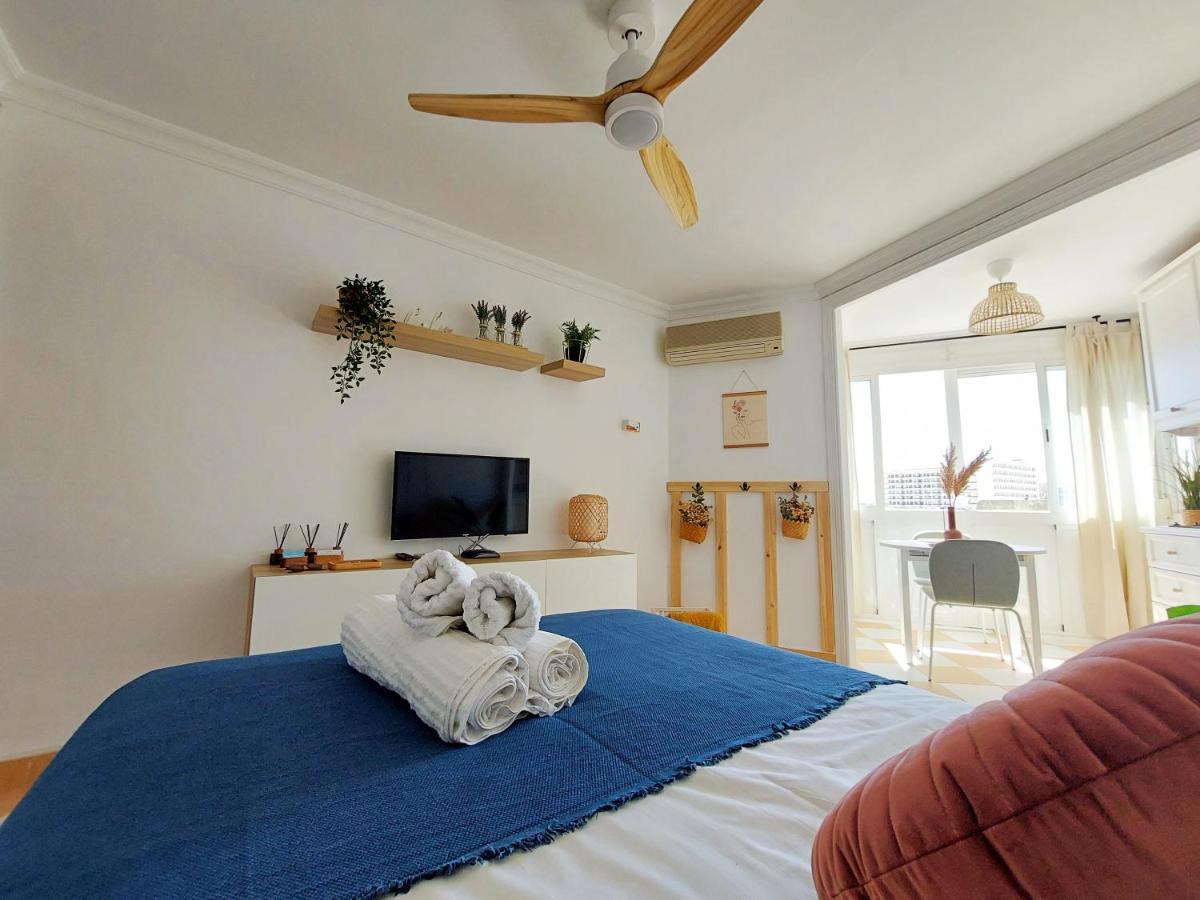 Nice And Cozy Studio At The Beachfront Benalmadena Ngoại thất bức ảnh